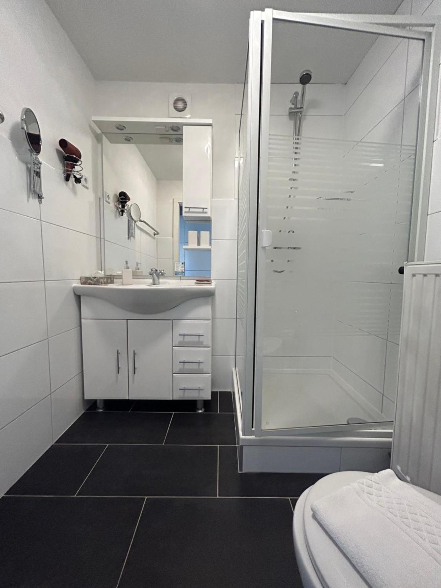 Hotel Hasselberg Kaiserslautern Zewnętrze zdjęcie